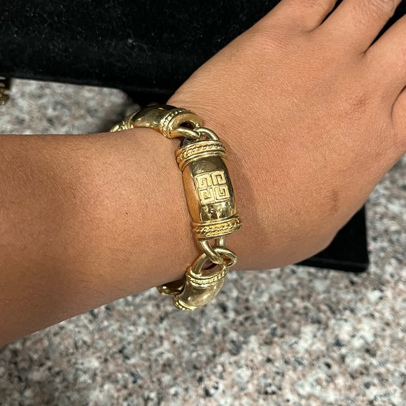 VINTAGE GIVENCHY BRACELET - Picture 4 of 6